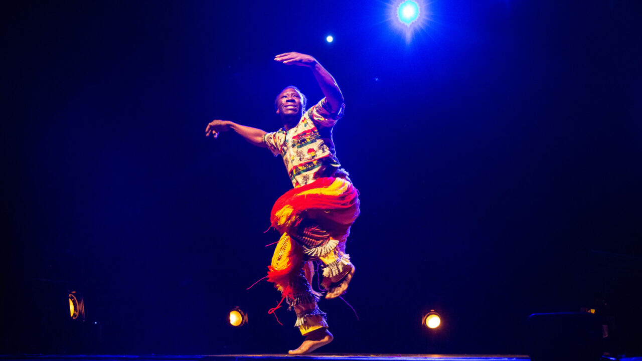 Oumar Almamy Camara dancing